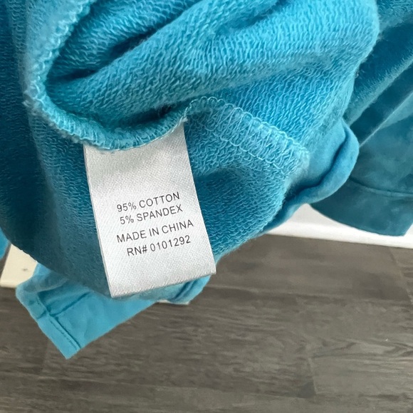 Lulu-B Blue Notched Collar Button Down Shirt sz XL - Picture 5 of 9